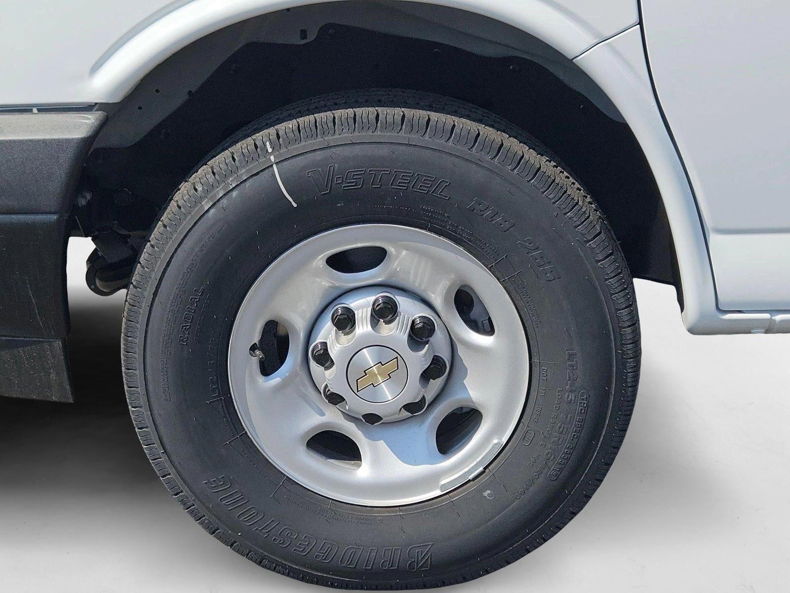 2025 Chevrolet Express Cargo 2500 Base