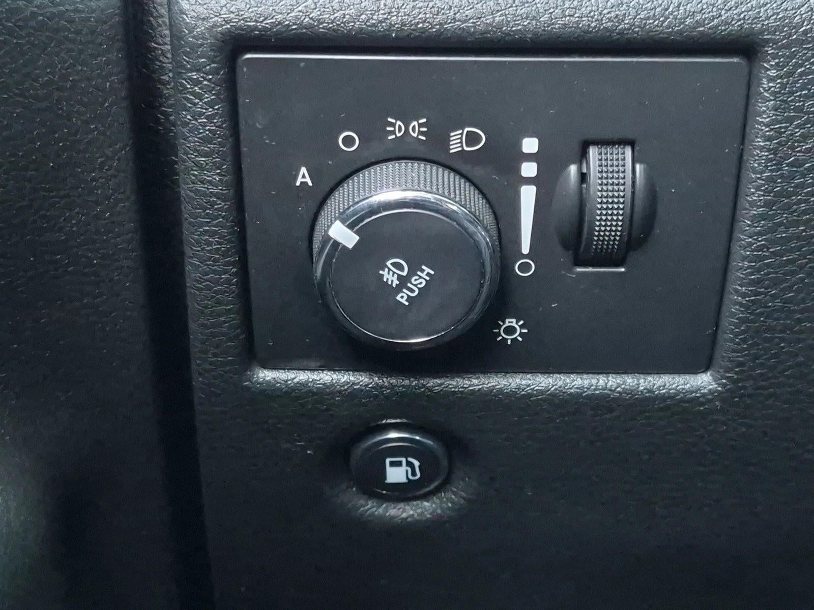 2015 Jeep Grand Cherokee Altitude - Photo 17