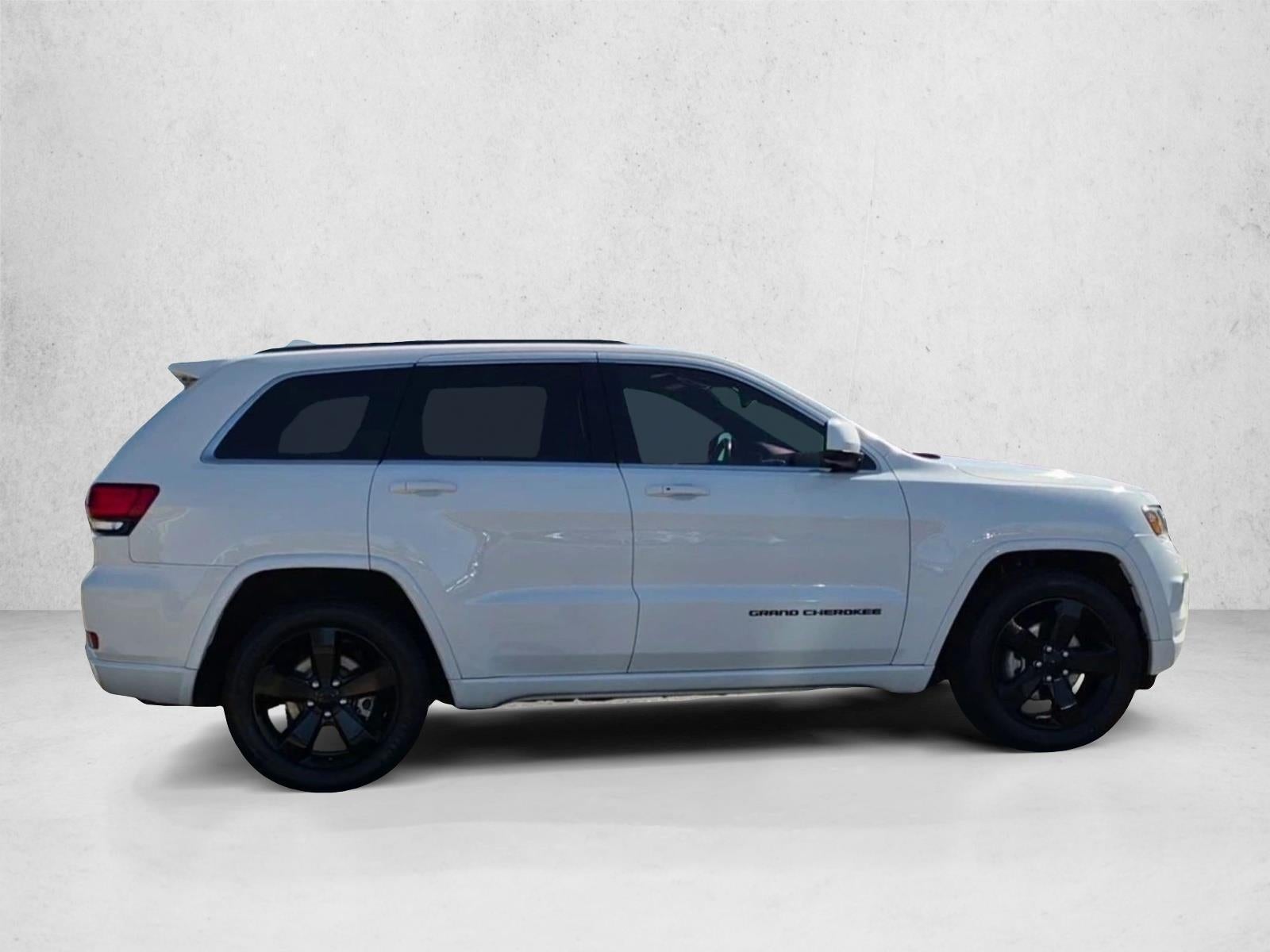 2015 Jeep Grand Cherokee Altitude - Photo 9