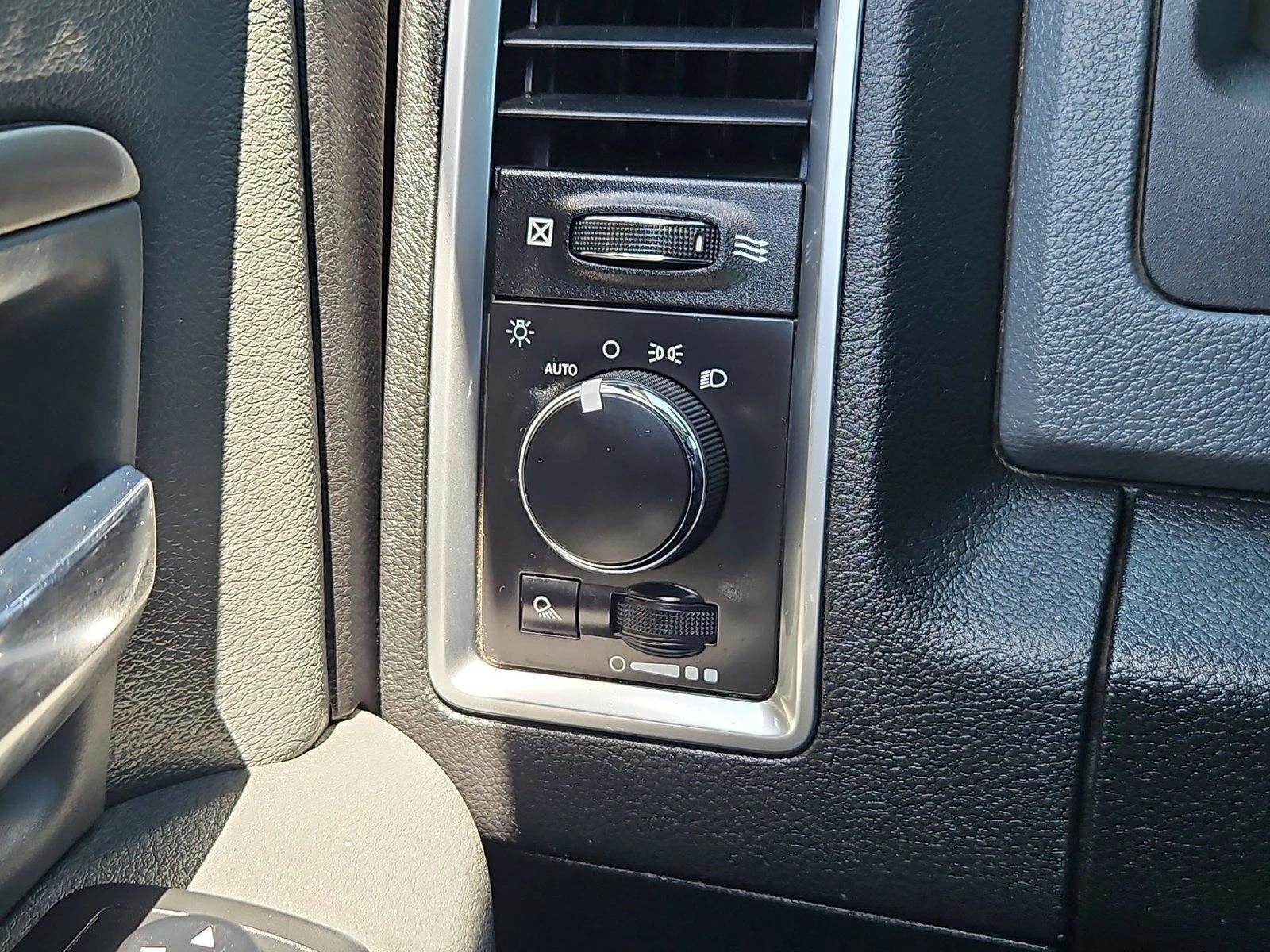 2018 RAM 1500 SLT