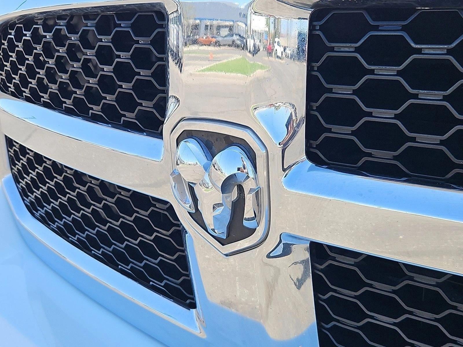 2018 RAM 1500 SLT