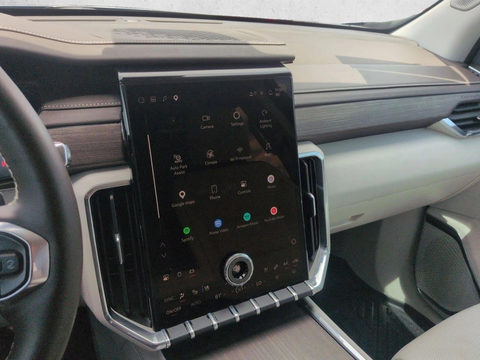 2025 GMC Acadia FWD Denali