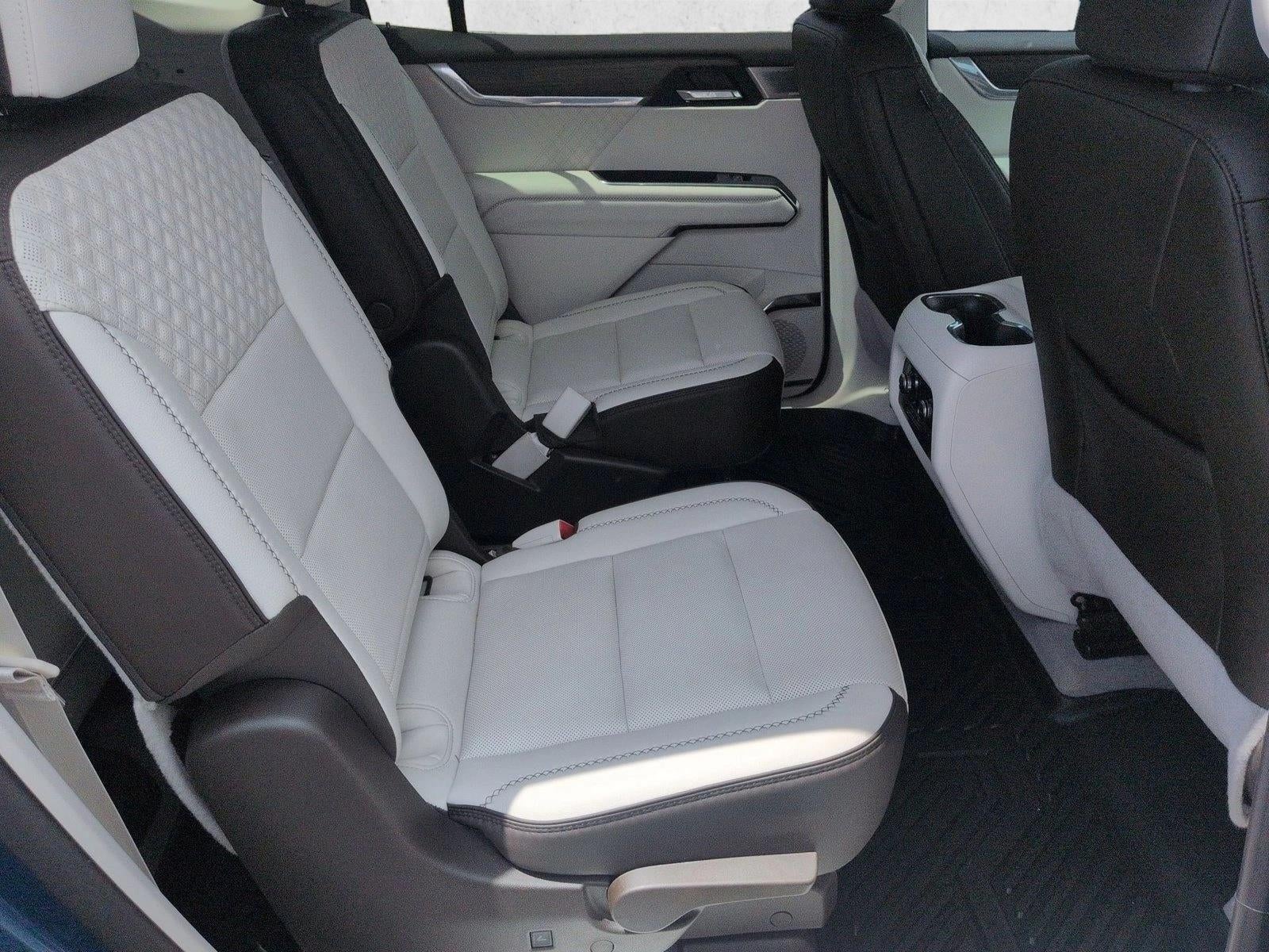 2025 GMC Acadia FWD Denali