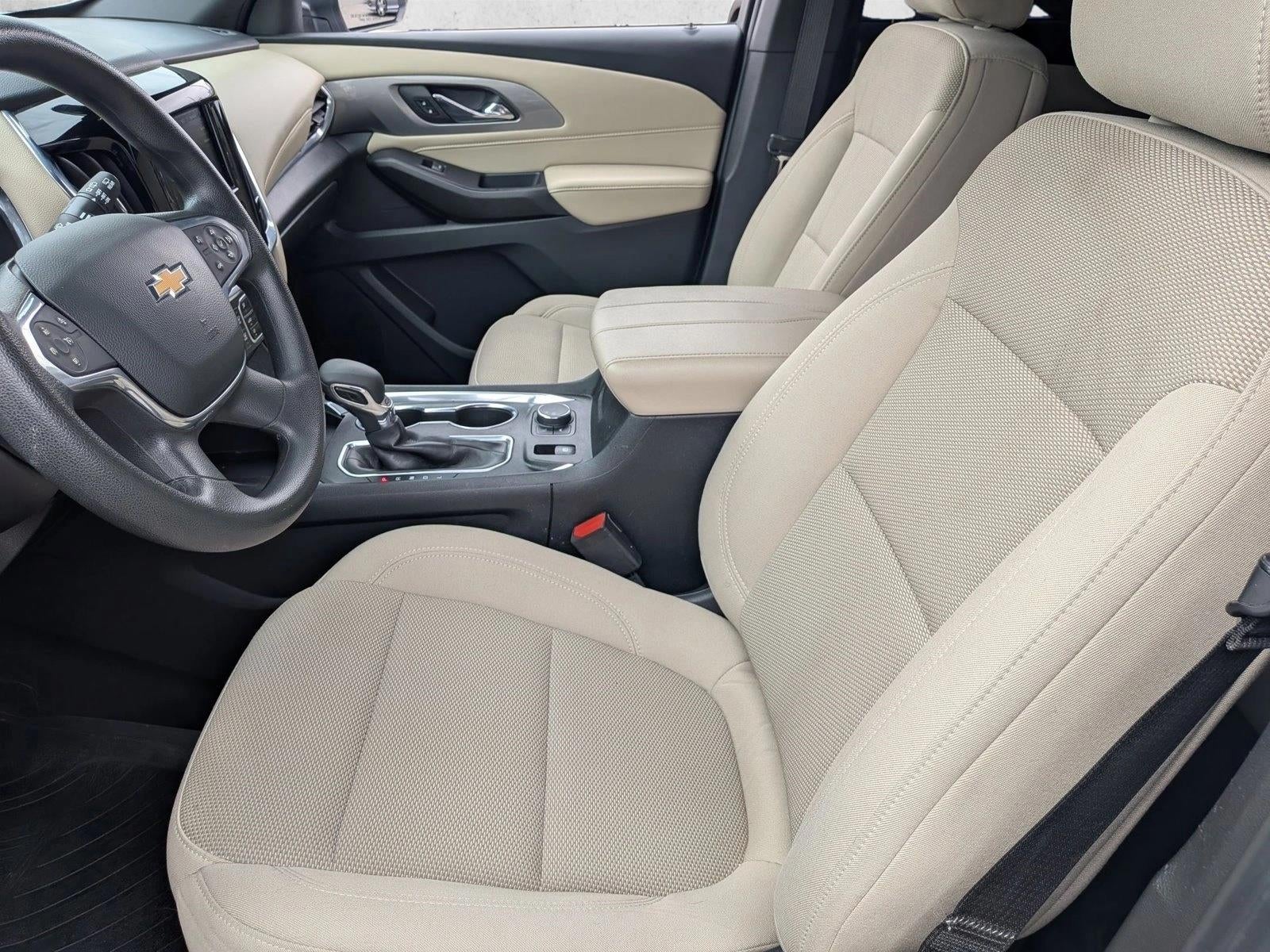 2022 Chevrolet Traverse LS