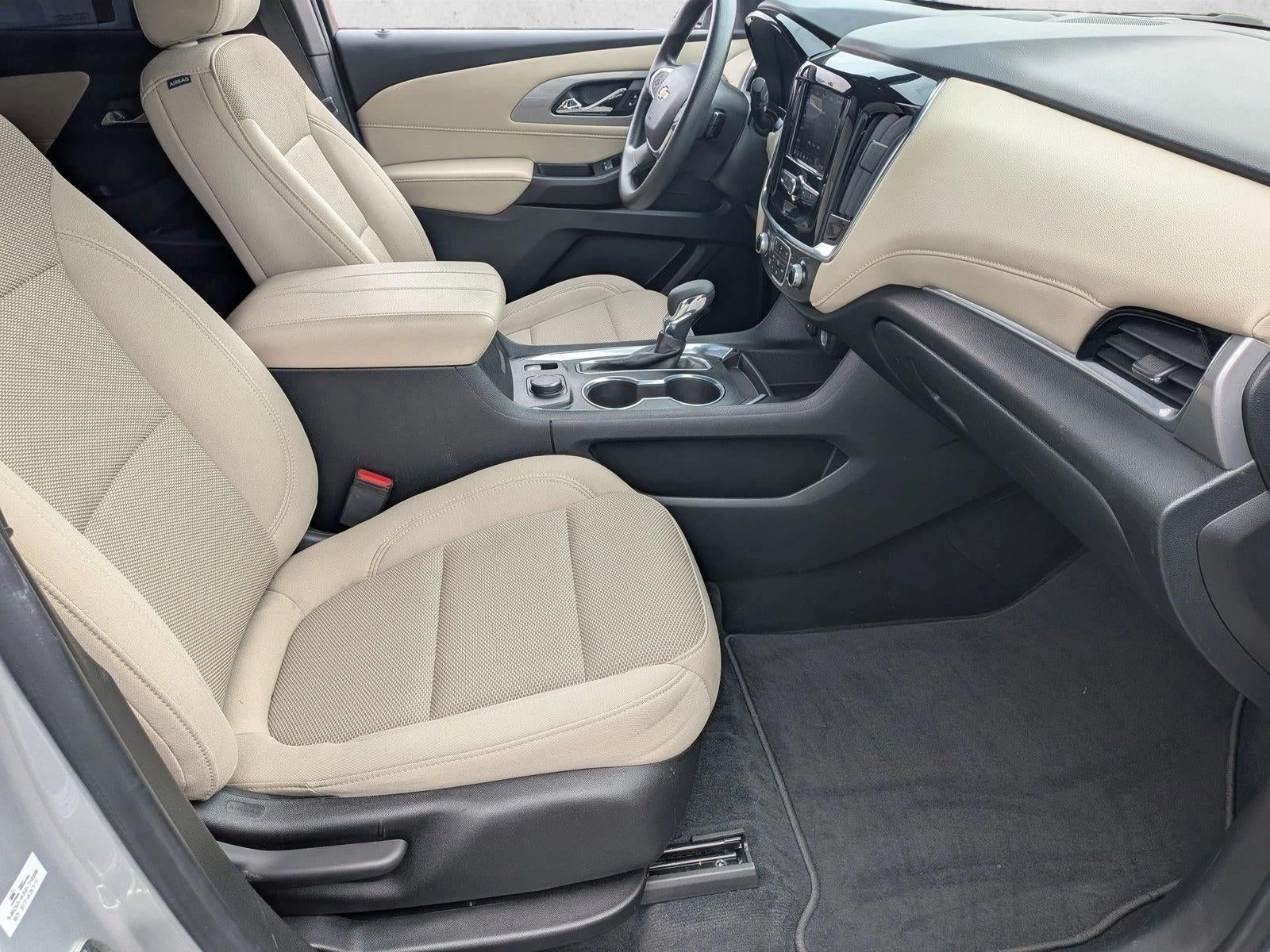 2022 Chevrolet Traverse LS