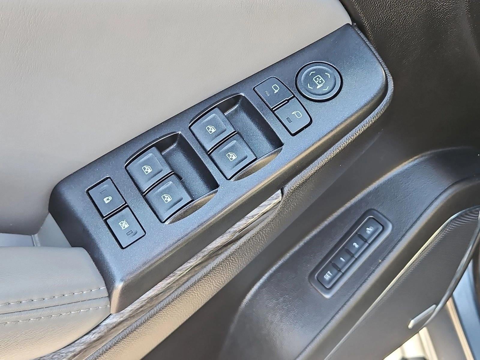 2016 Chevrolet Tahoe LT - Photo 11