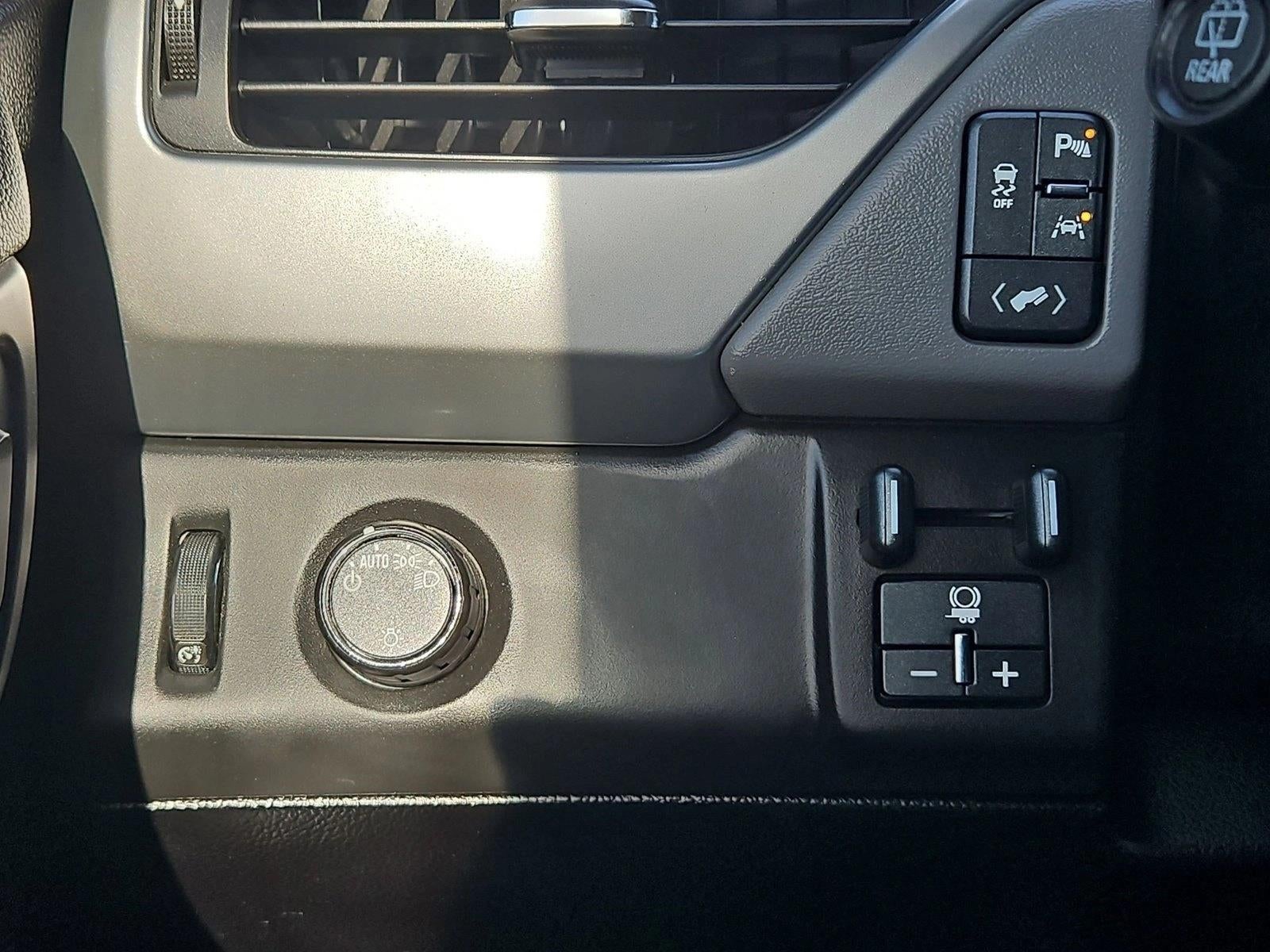 2016 Chevrolet Tahoe LT - Photo 15