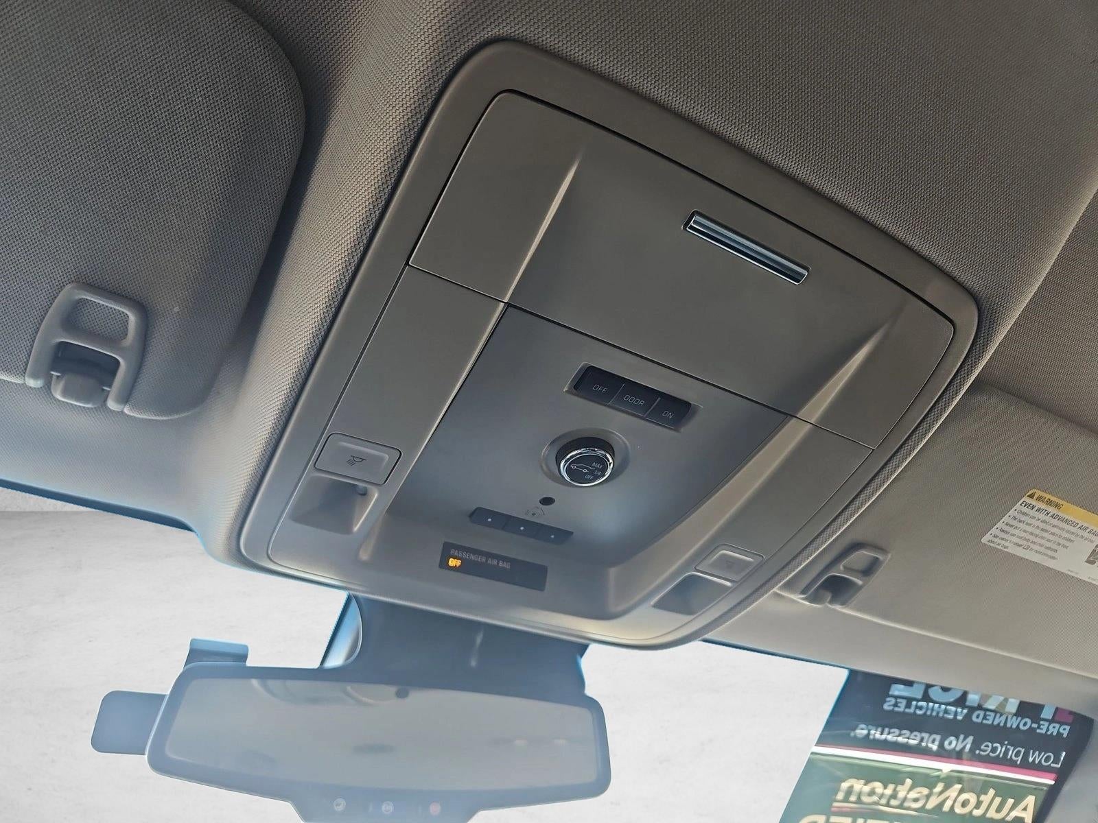 2016 Chevrolet Tahoe LT - Photo 19