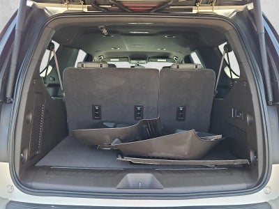 2022 Chevrolet Suburban LT
