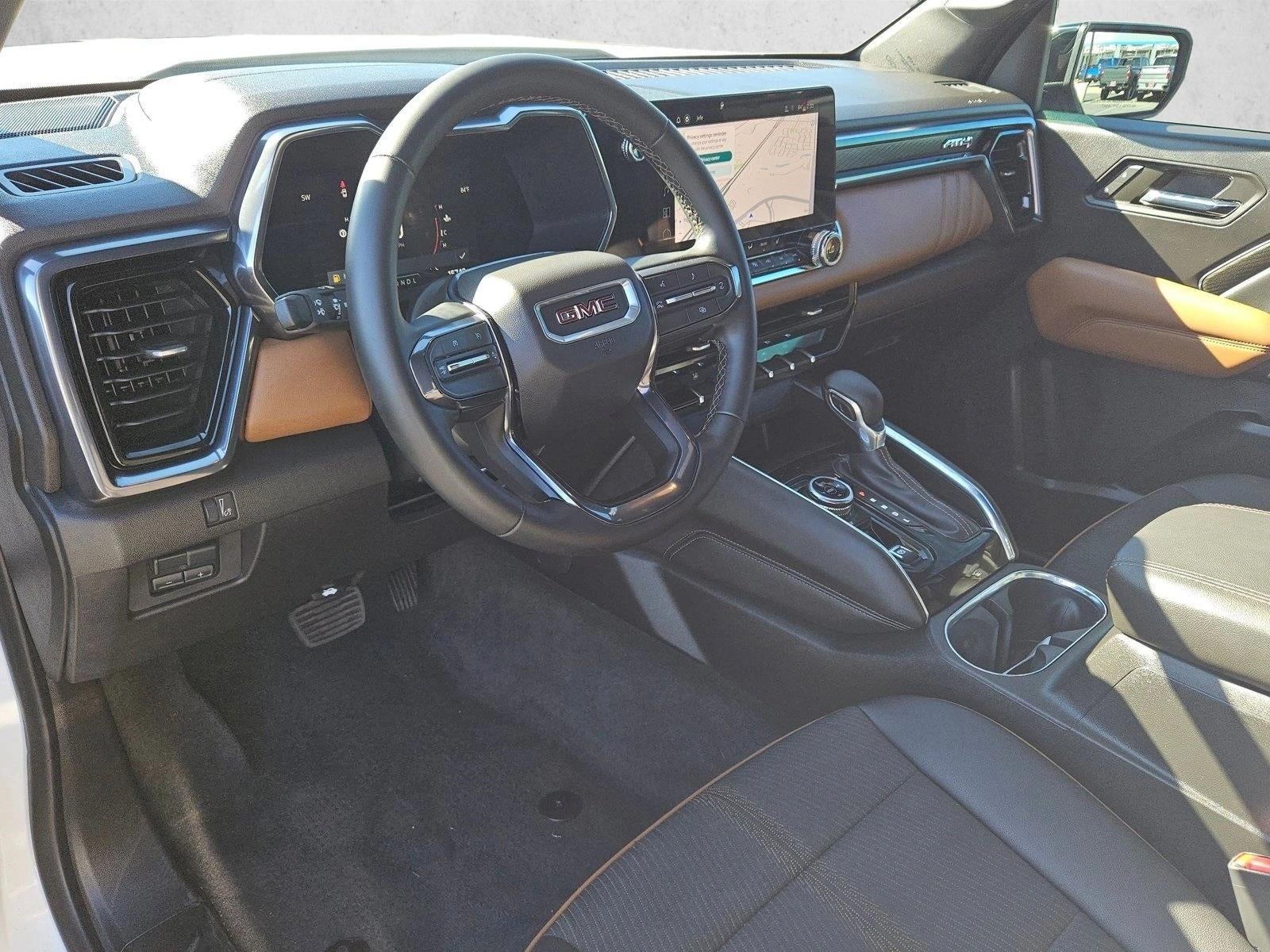 2023 GMC Canyon 4WD AT4