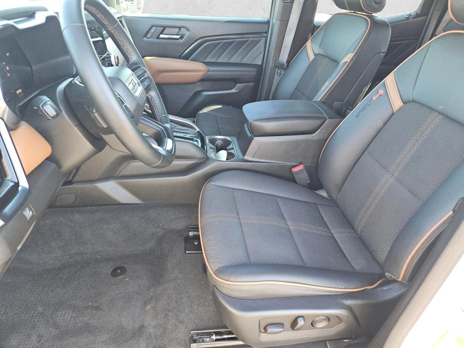 2023 GMC Canyon 4WD AT4