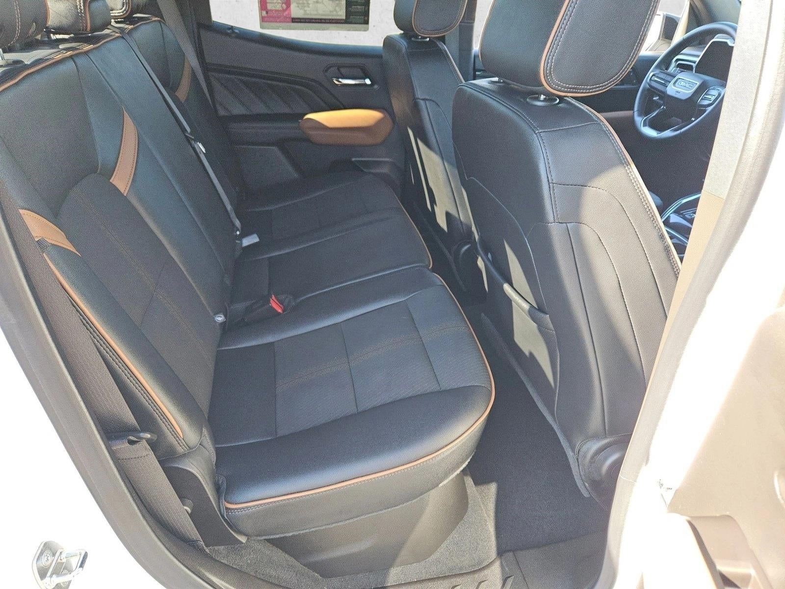 2023 GMC Canyon 4WD AT4