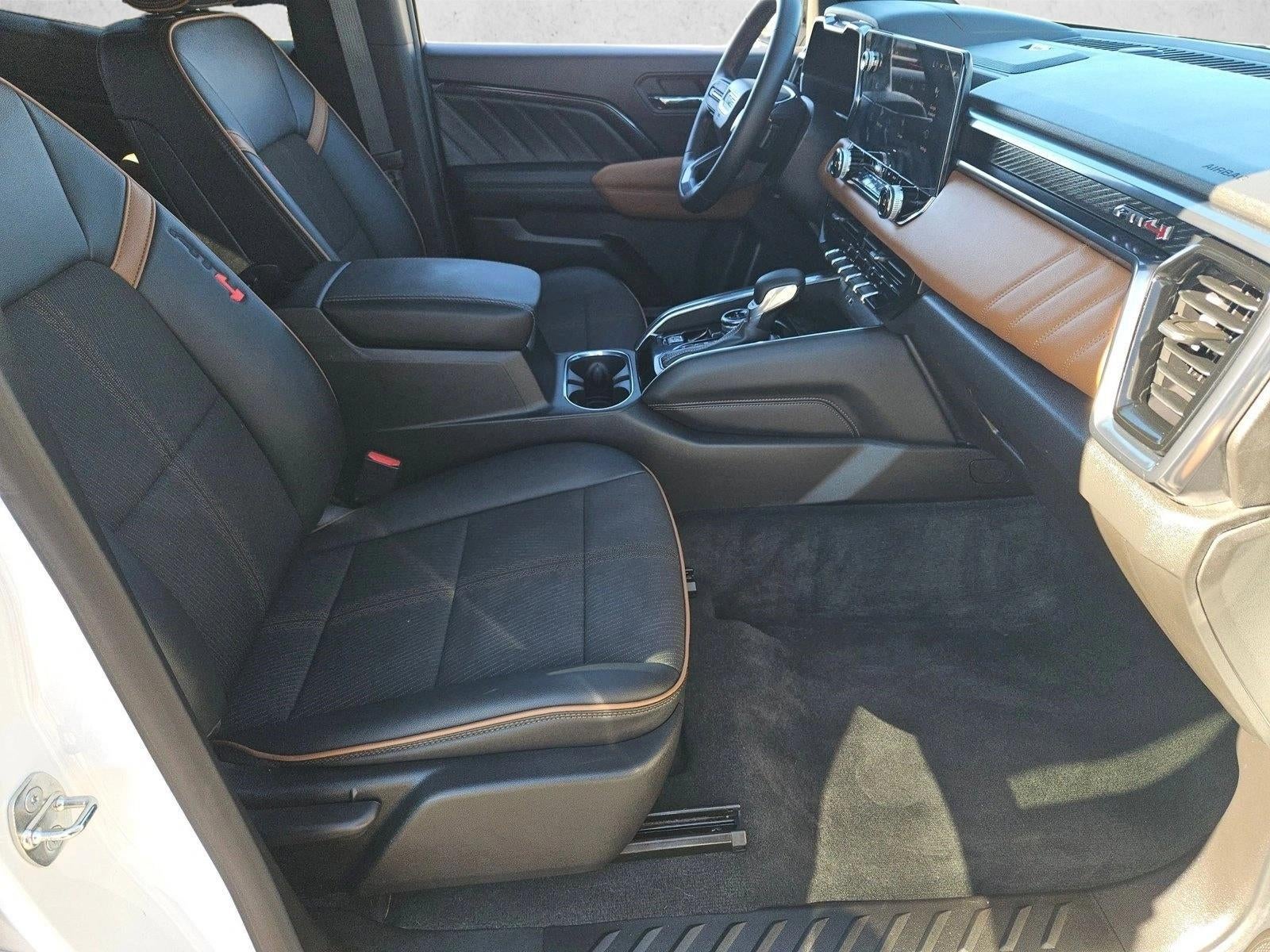 2023 GMC Canyon 4WD AT4