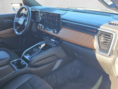 2023 GMC Canyon 4WD AT4