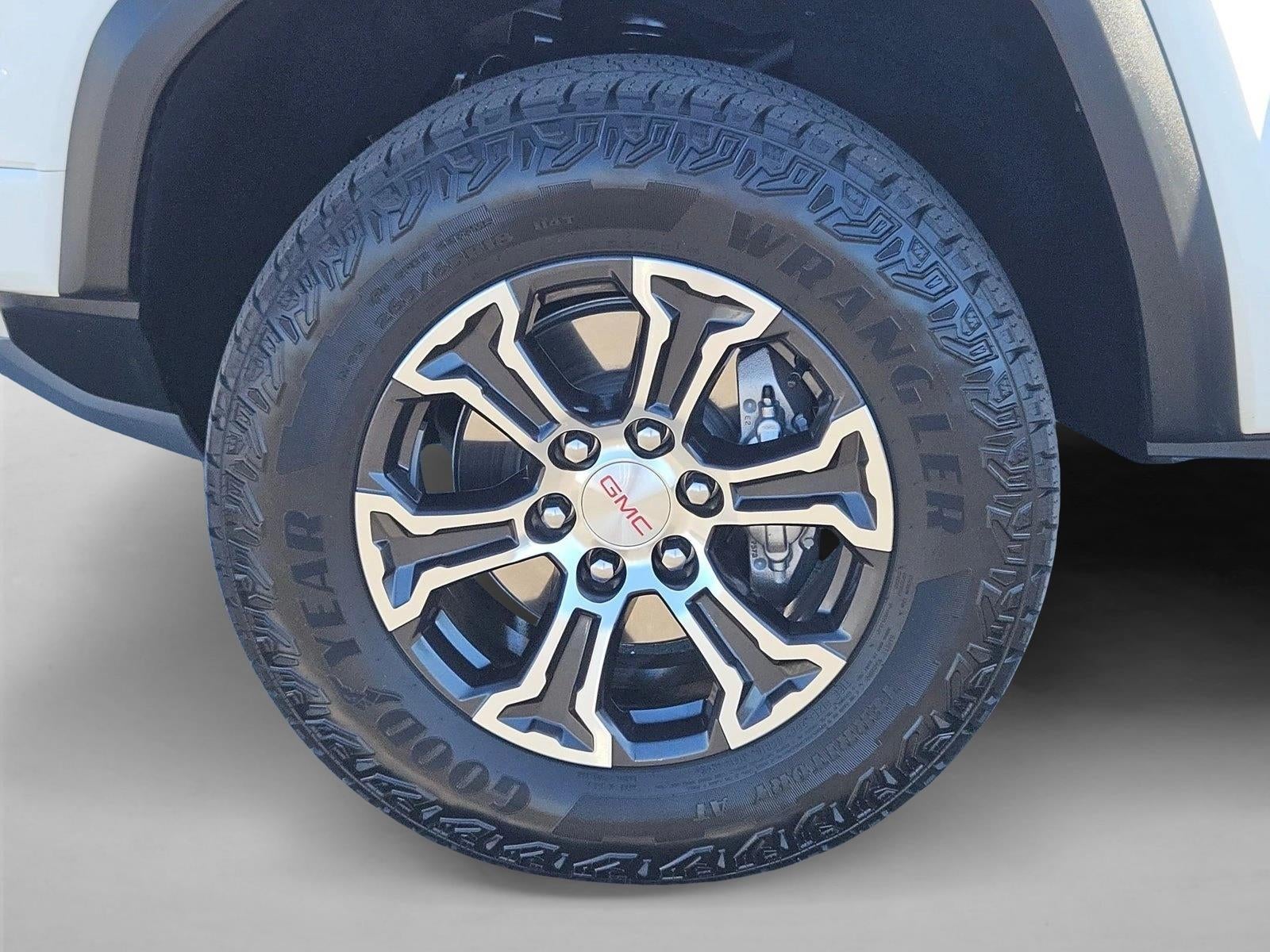 2023 GMC Canyon 4WD AT4