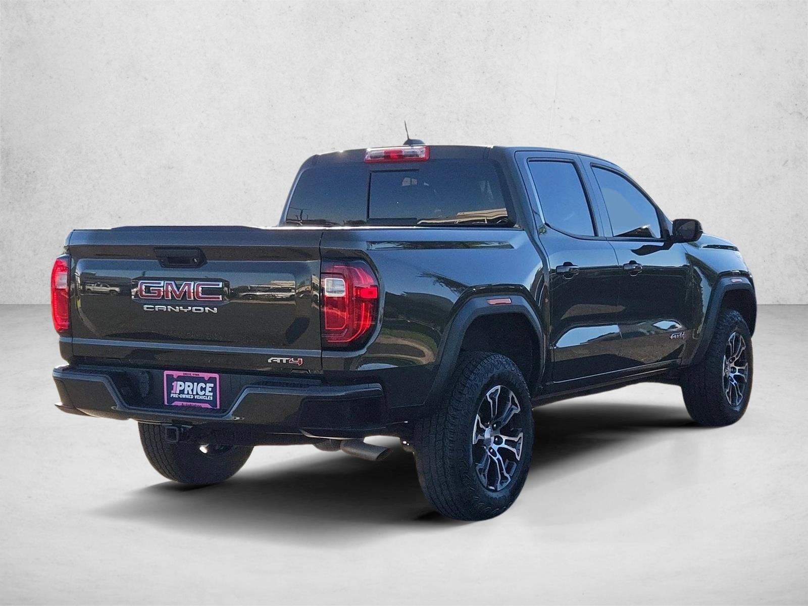 2024 GMC Canyon 4WD AT4