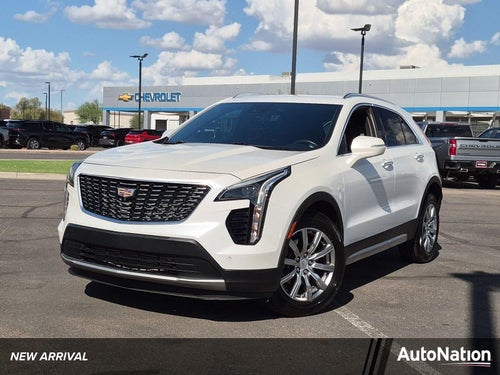 2022 Cadillac XT4 FWD Premium Luxury