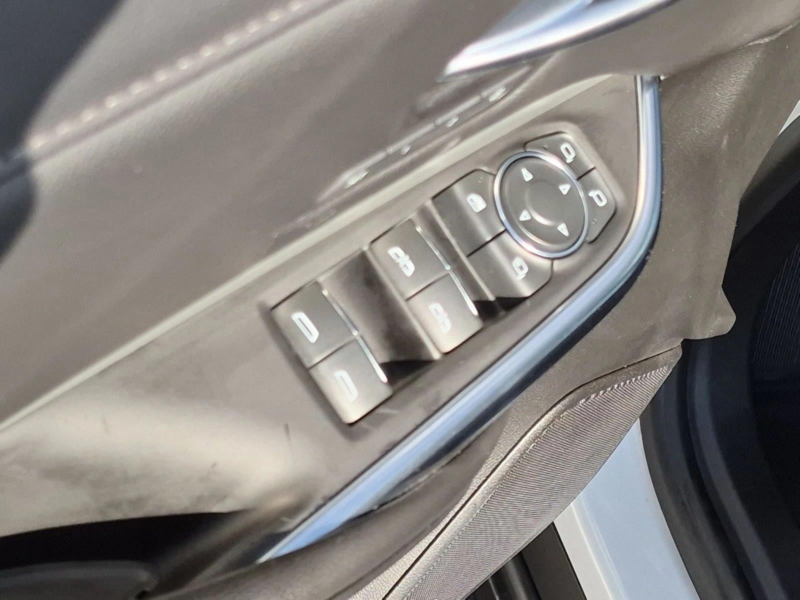 2022 Cadillac XT4 FWD Premium Luxury