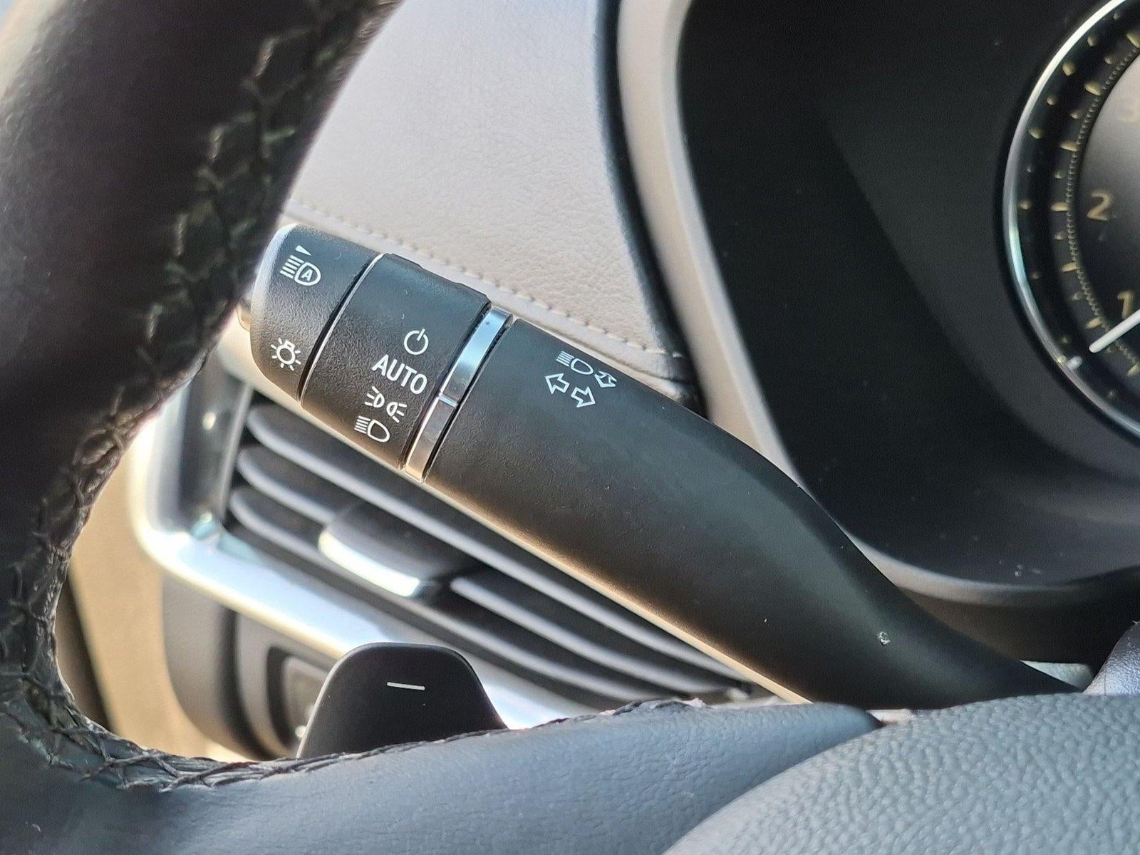2022 Cadillac XT4 FWD Premium Luxury