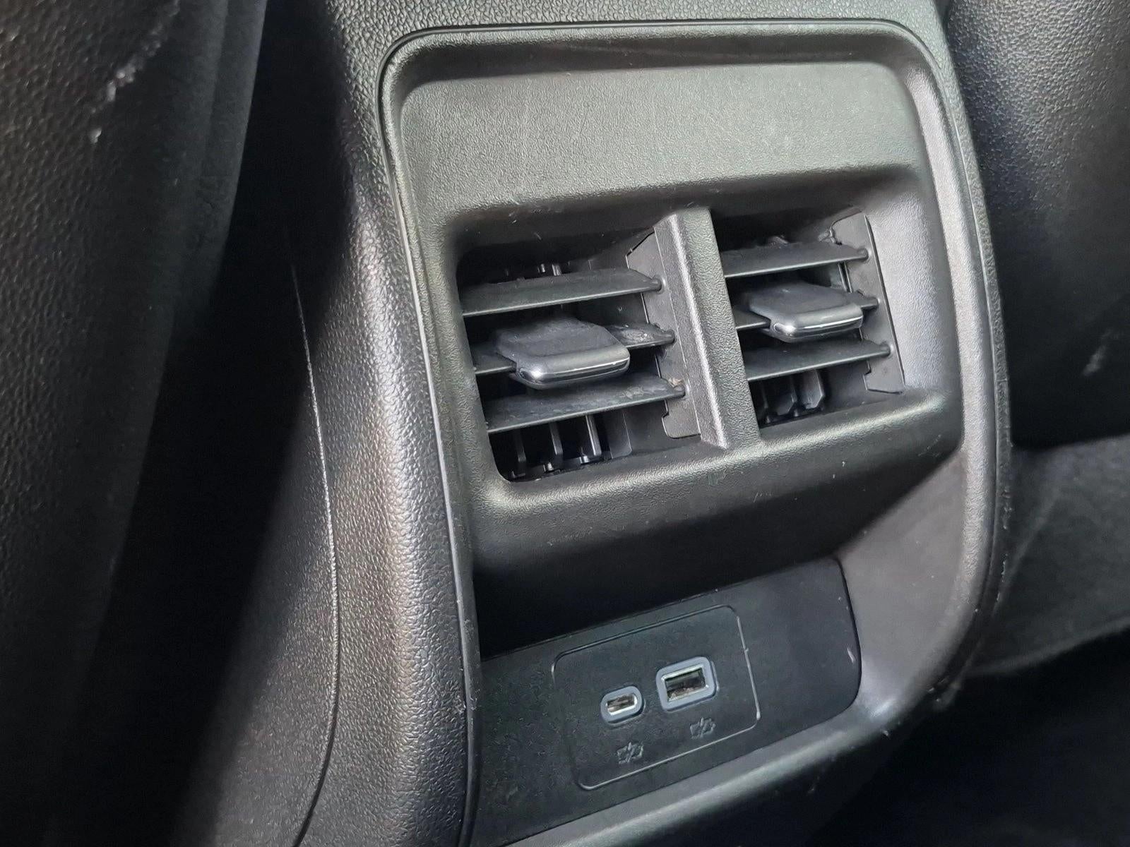 2022 Cadillac XT4 FWD Premium Luxury
