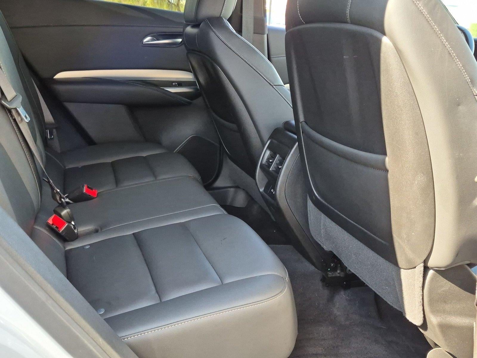 2022 Cadillac XT4 FWD Premium Luxury