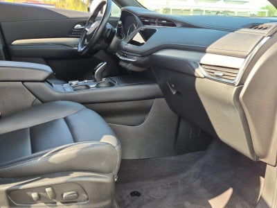 2022 Cadillac XT4 FWD Premium Luxury