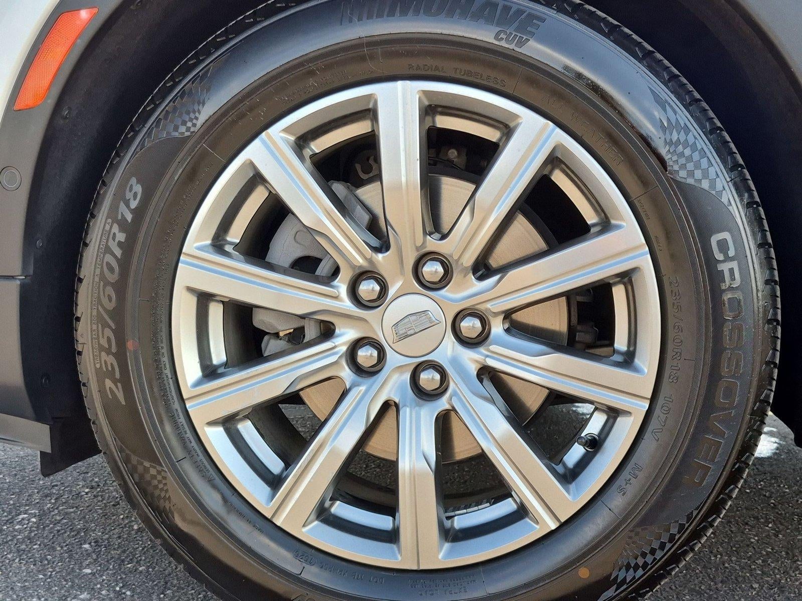 2022 Cadillac XT4 FWD Premium Luxury