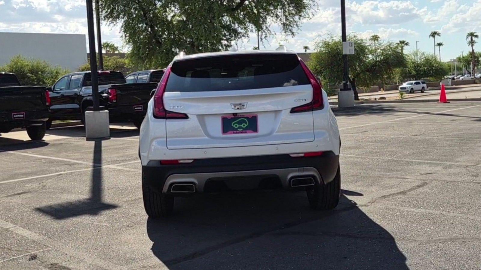 2022 Cadillac XT4 FWD Premium Luxury