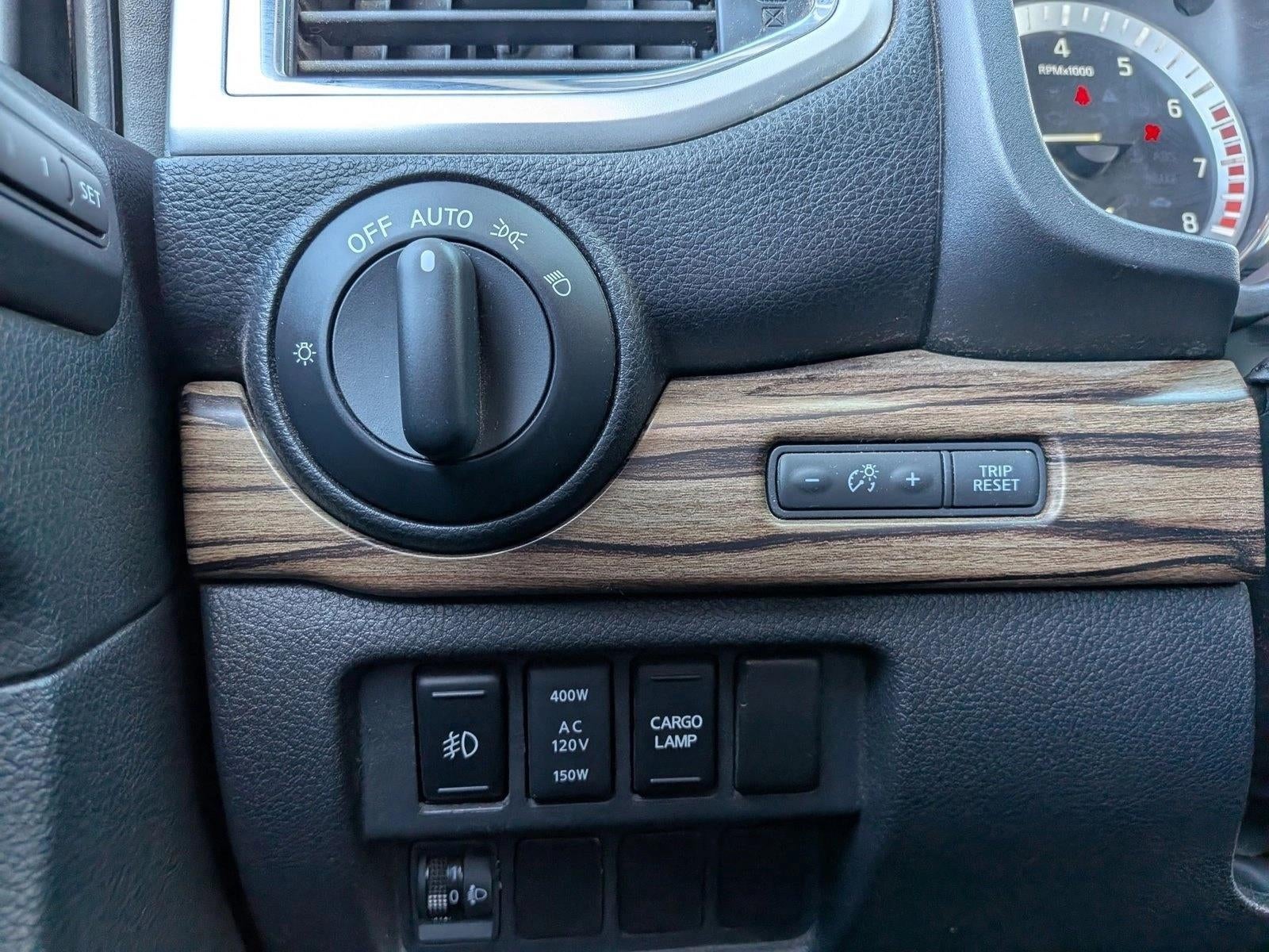 2017 Nissan TITAN SL