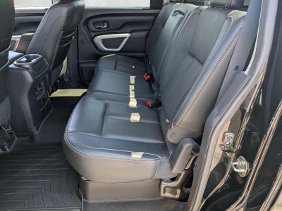 2017 Nissan TITAN SL