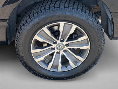 2017 Nissan TITAN SL