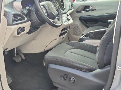2021 Chrysler Pacifica Touring
