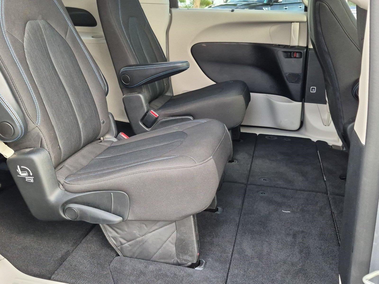 2021 Chrysler Pacifica Touring