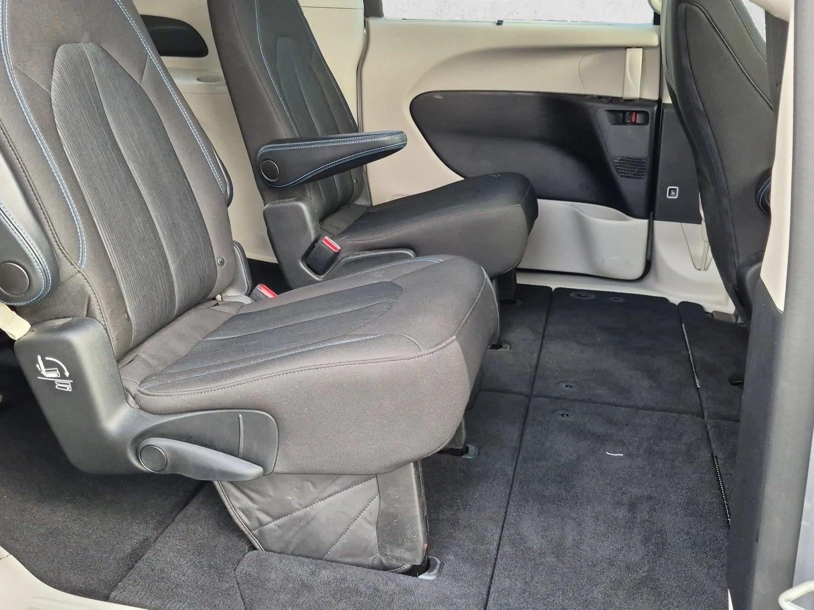 2021 Chrysler Pacifica Touring