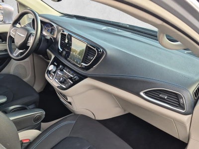 2021 Chrysler Pacifica Touring