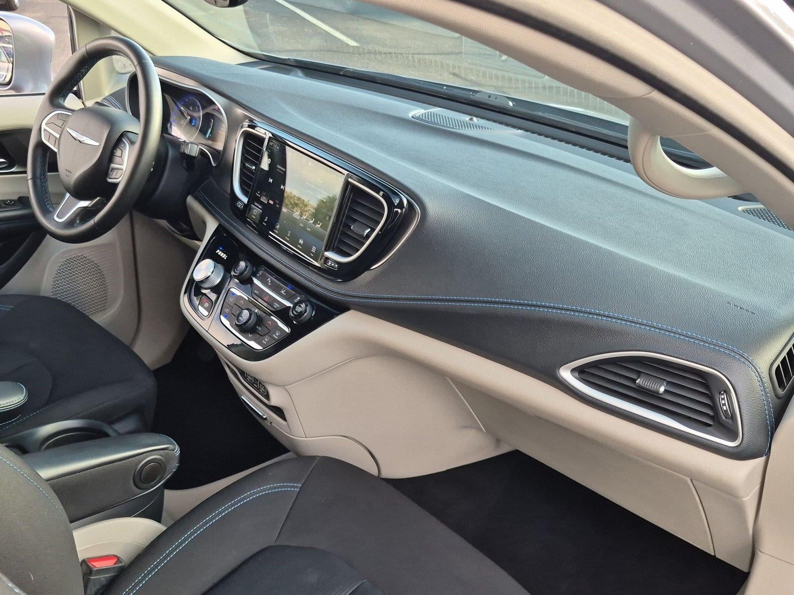 2021 Chrysler Pacifica Touring