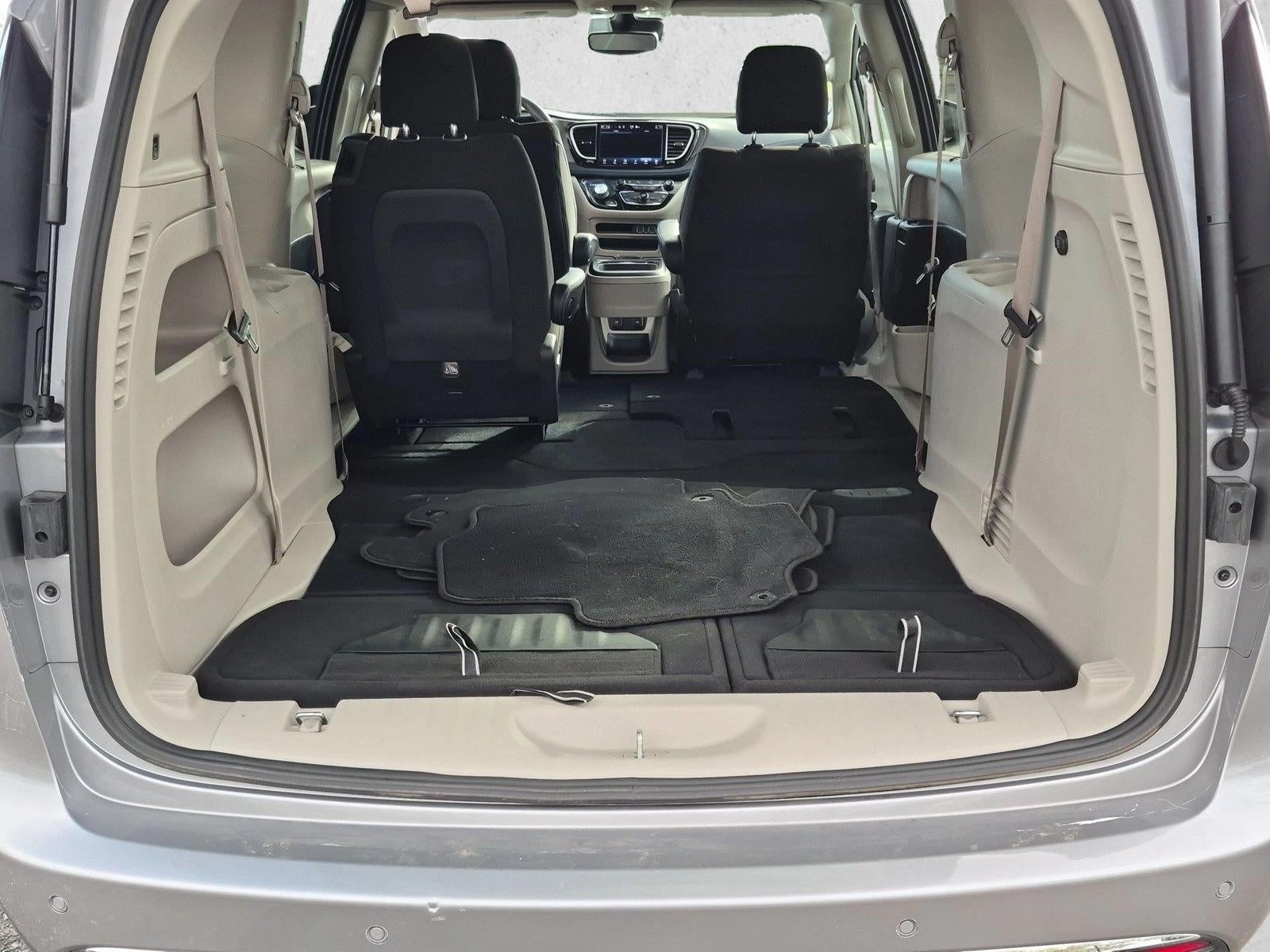 2021 Chrysler Pacifica Touring