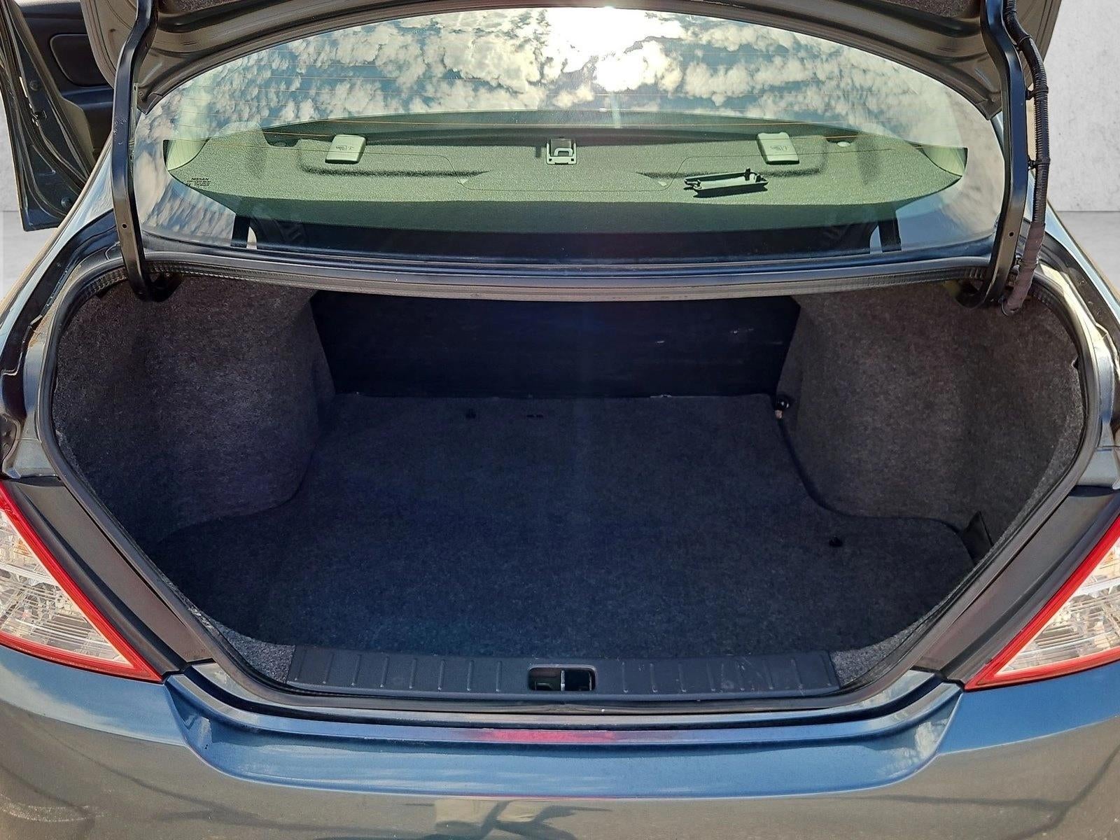 2015 Nissan Versa S Plus