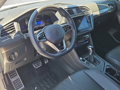 2022 Volkswagen Tiguan SE R-Line Black