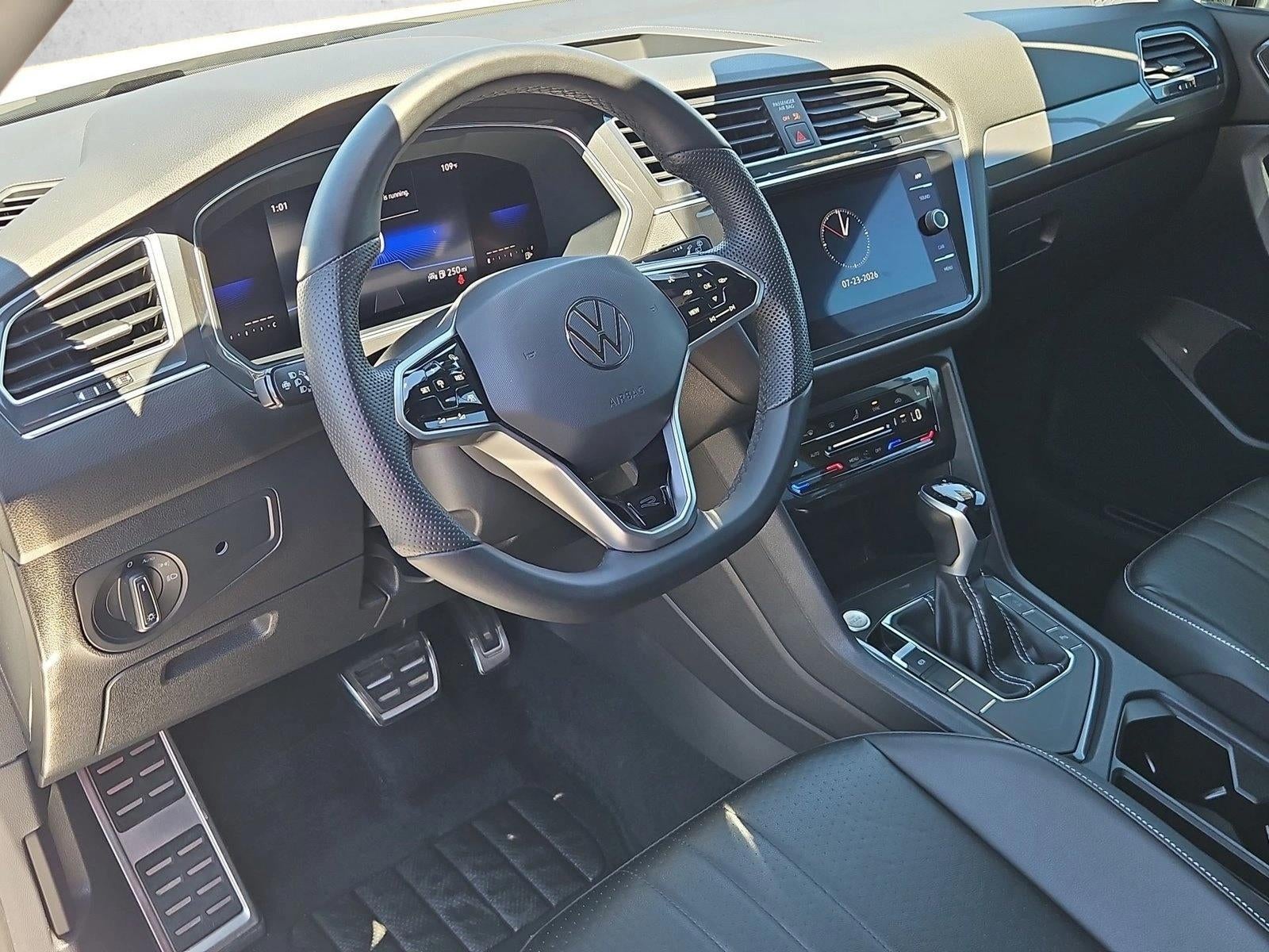 2022 Volkswagen Tiguan SE R-Line Black
