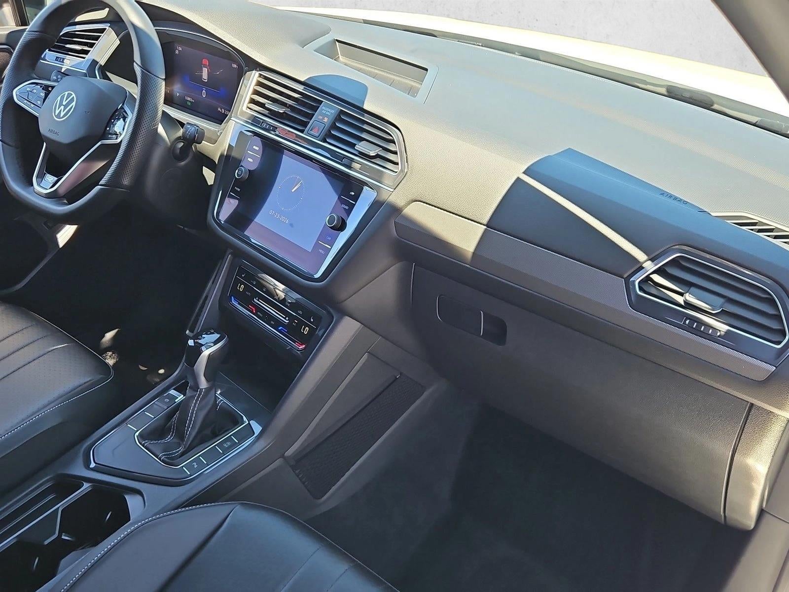 2022 Volkswagen Tiguan SE R-Line Black