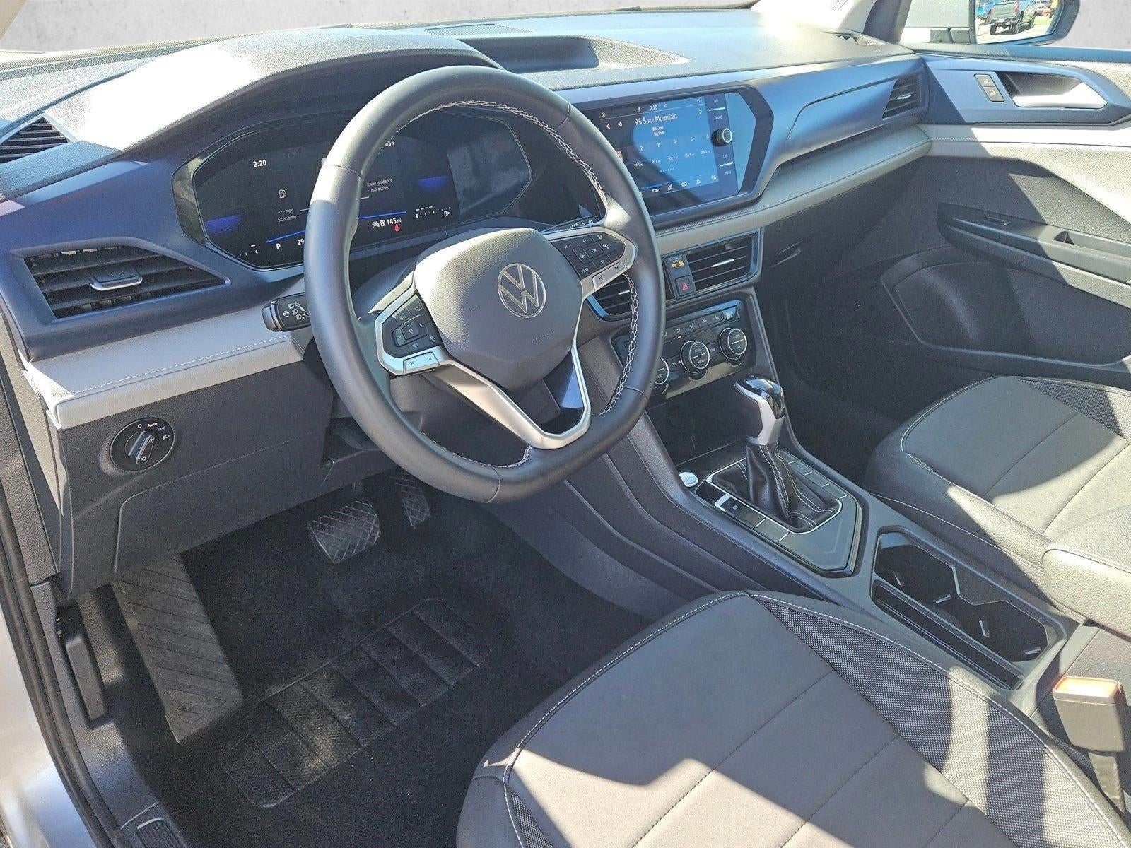 2024 Volkswagen Taos SE