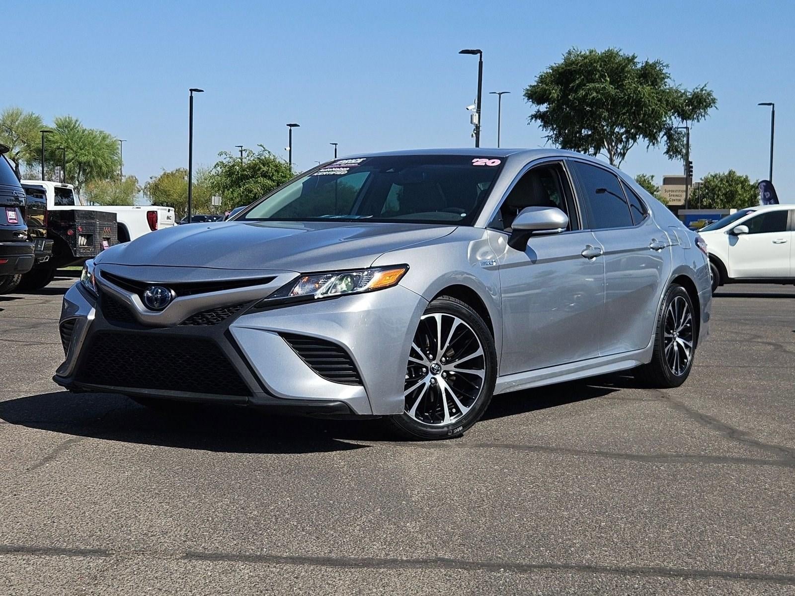 2020 Toyota Camry Hybrid SE