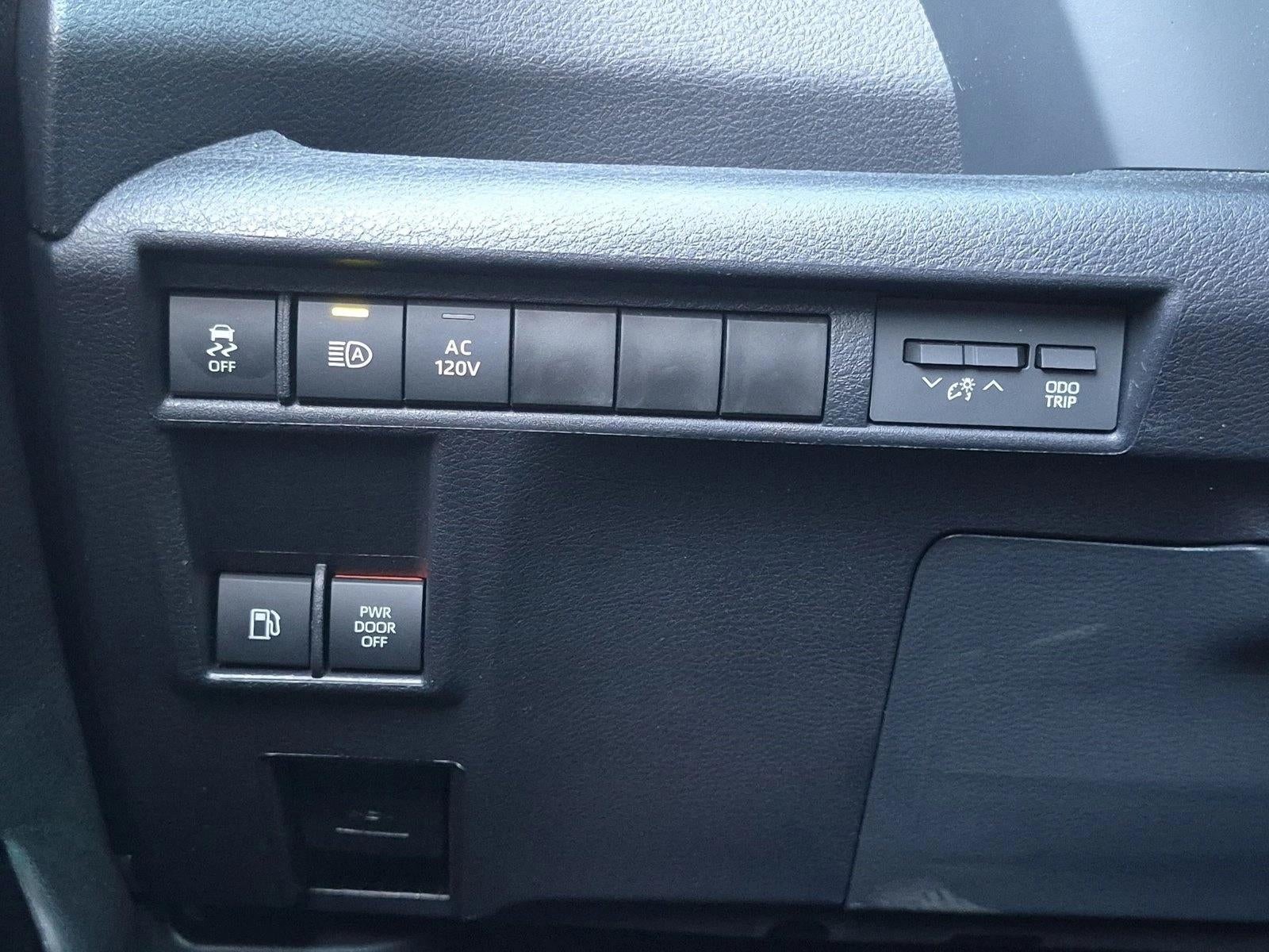 2026 Toyota Sienna Woodland Edition