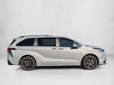 2026 Toyota Sienna Woodland Edition