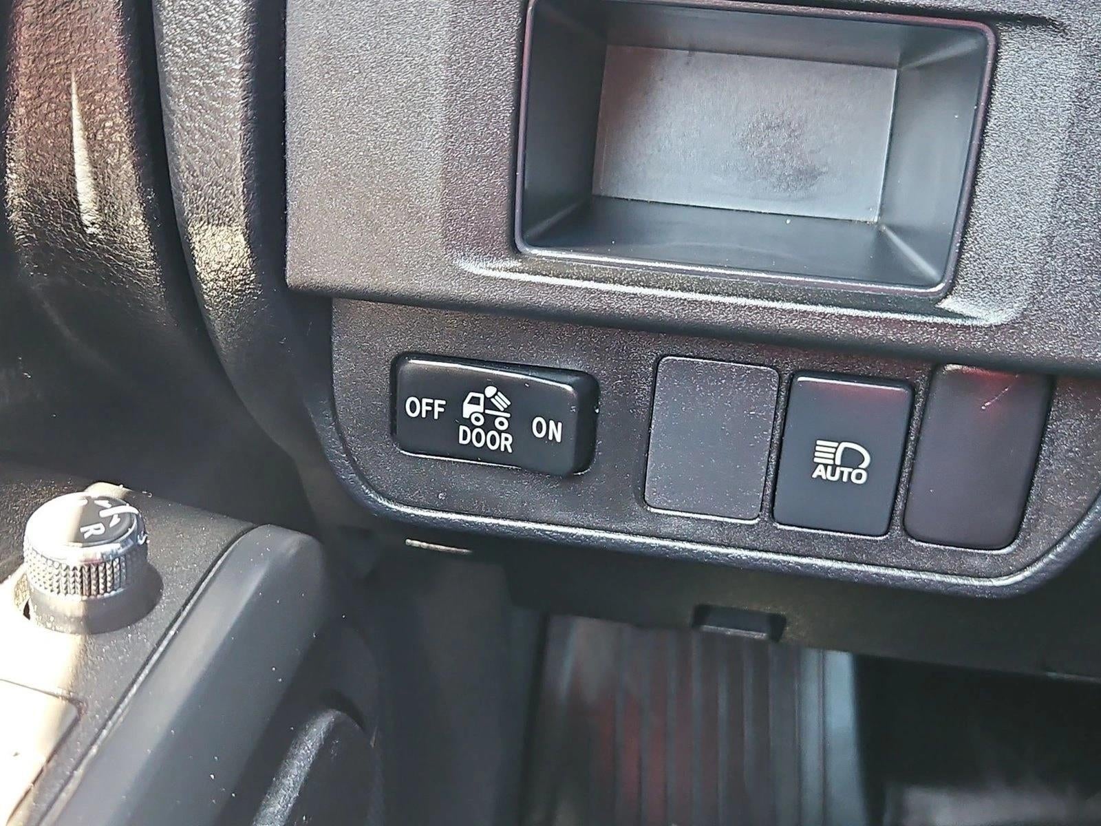 2018 Toyota Tacoma SR
