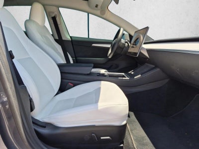 2023 Tesla Model 3 Performance