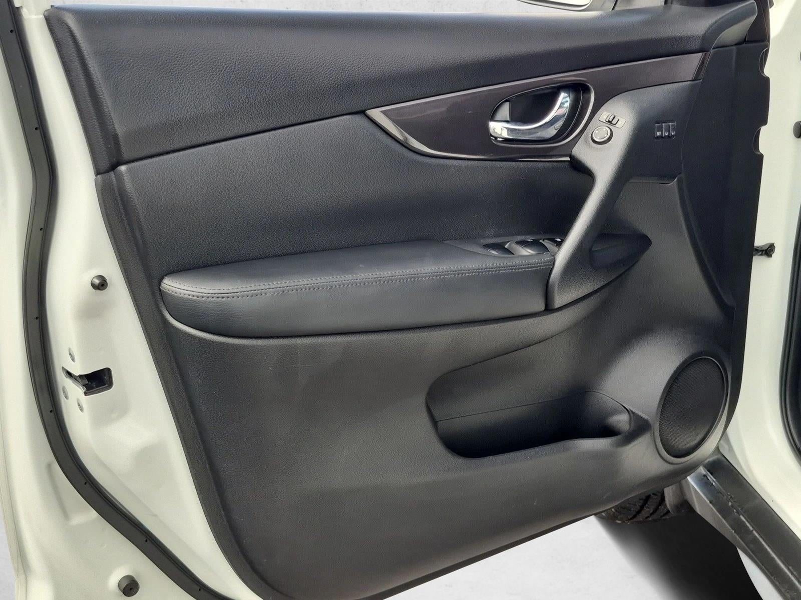 2019 Nissan Rogue SV - Photo 11