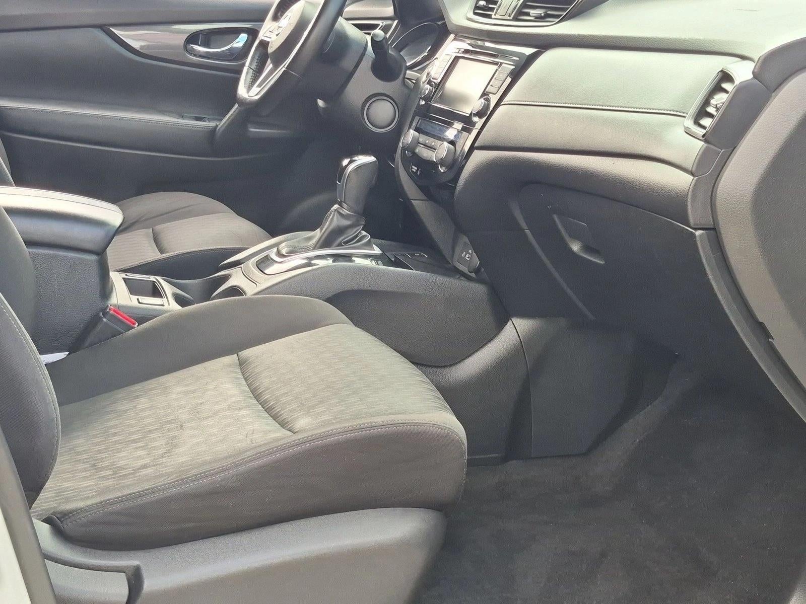 2019 Nissan Rogue SV - Photo 28