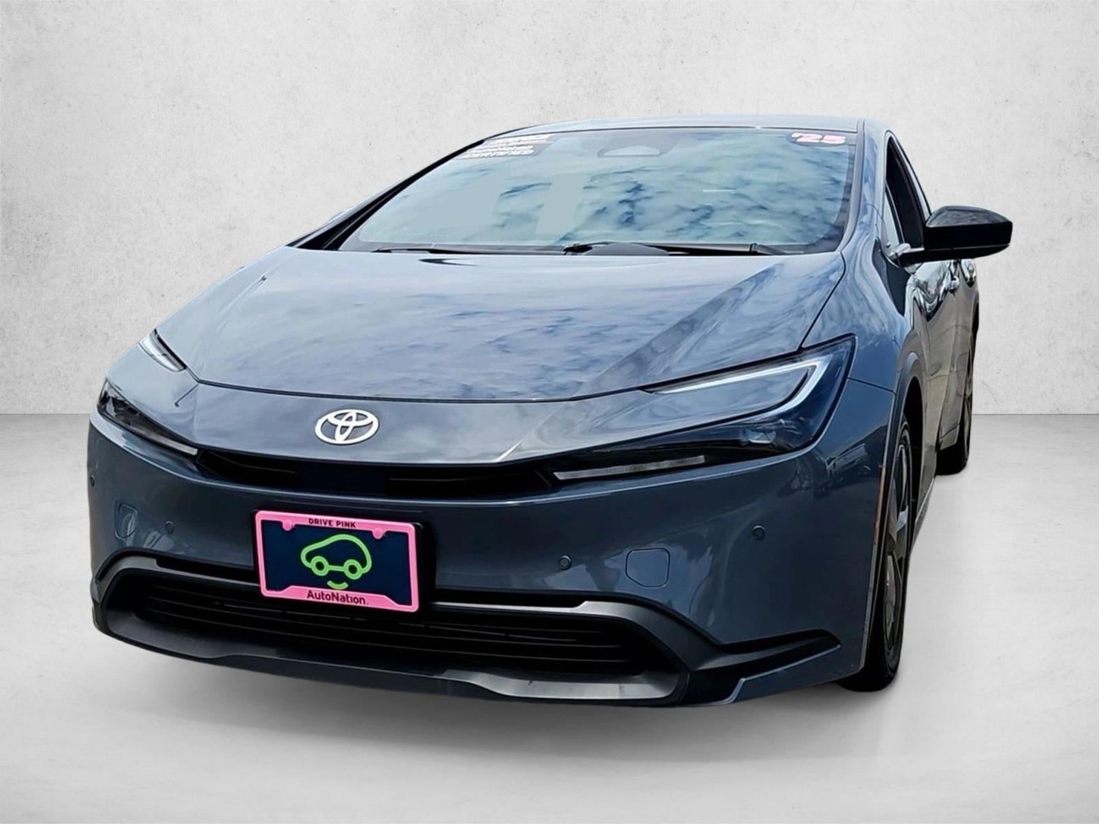 2025 Toyota Prius LE